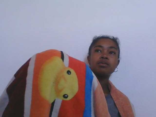 Phaniah1a live cam on BongaCams