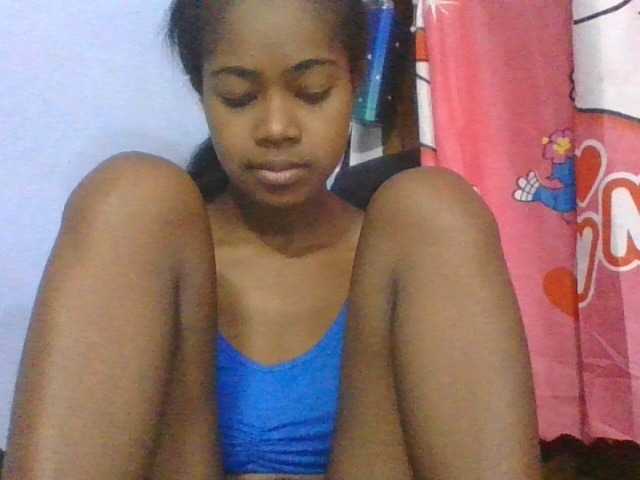 Phaniah1a live cam on BongaCams