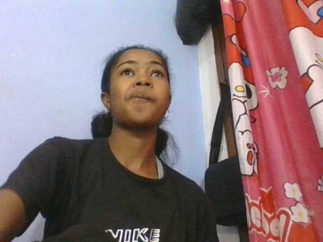 Phaniah1a live cam on BongaCams