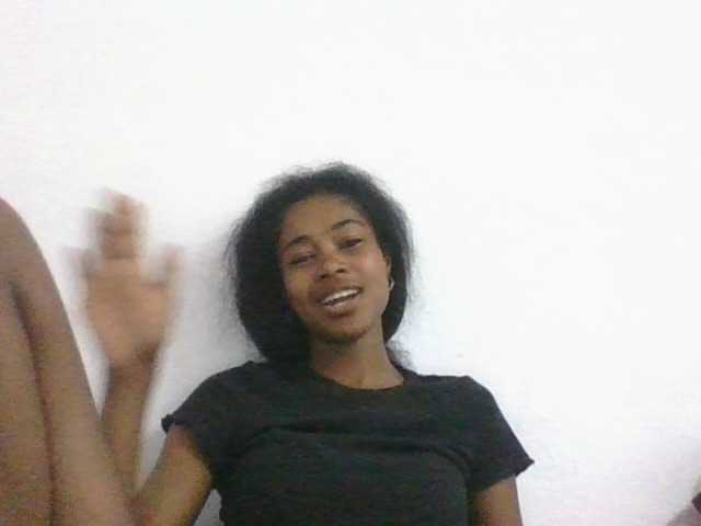 Phaniah1a live cam on BongaCams