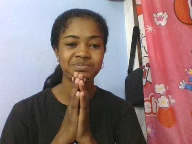 Phaniah1a live cam on BongaCams