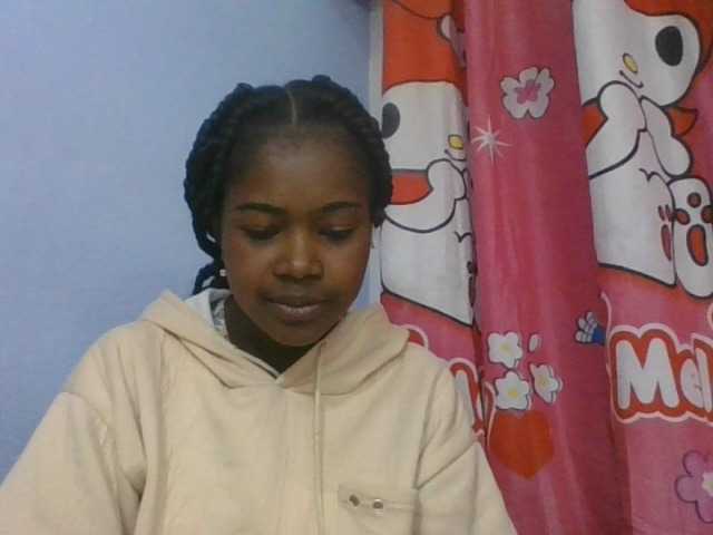 Phaniah1a live cam on BongaCams