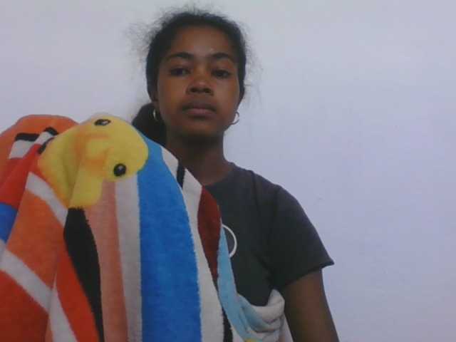 Phaniah1a live cam on BongaCams