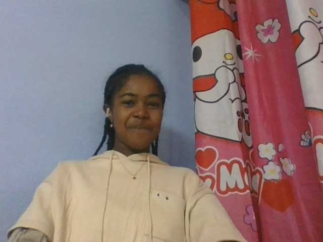 Phaniah1a live cam on BongaCams
