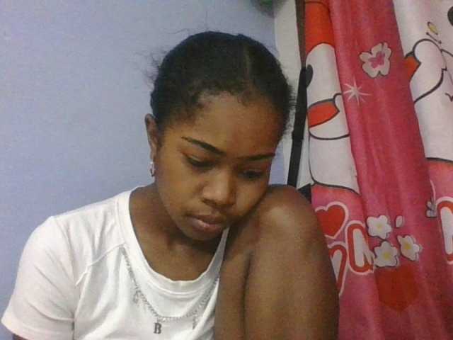 Phaniah1a live cam on BongaCams