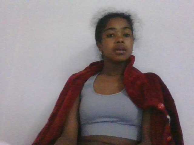 Phaniah1a live cam on BongaCams