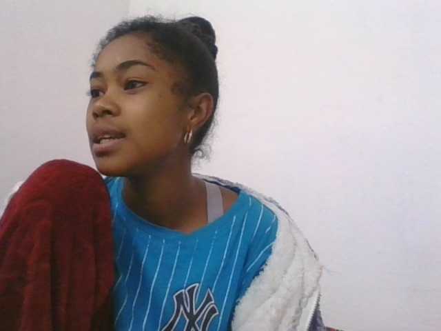 Phaniah1a live cam on BongaCams