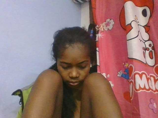 Phaniah1a live cam on BongaCams