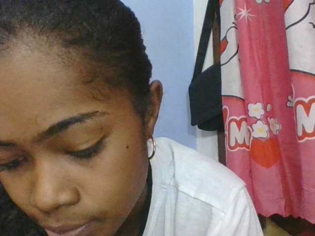 Phaniah1a live cam on BongaCams