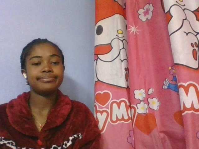 Phaniah1a live cam on BongaCams