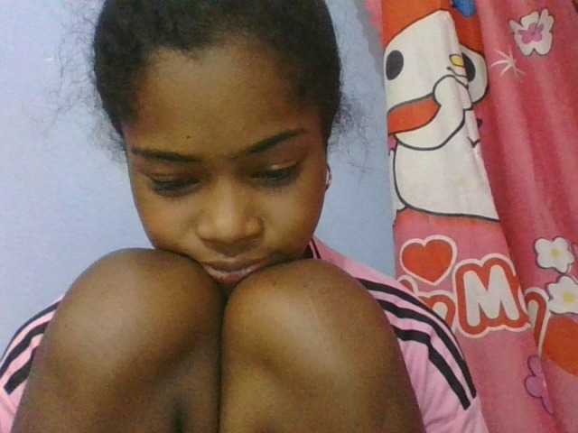 Phaniah1a live cam on BongaCams