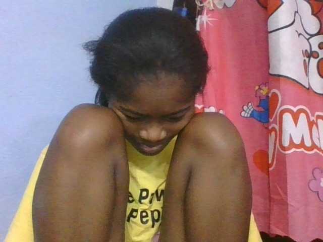 Phaniah1a live cam on BongaCams
