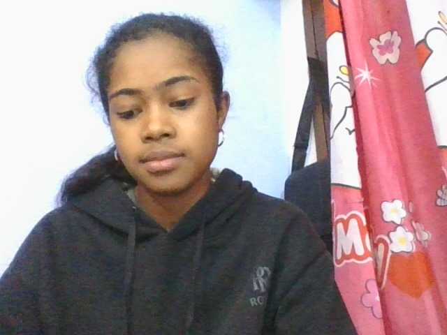 Phaniah1a live cam on BongaCams