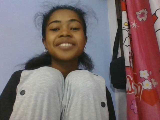 Phaniah1a live cam on BongaCams