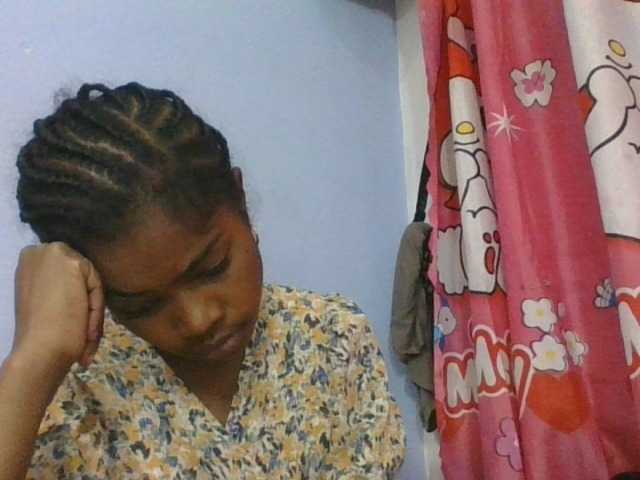 Phaniah1a live cam on BongaCams