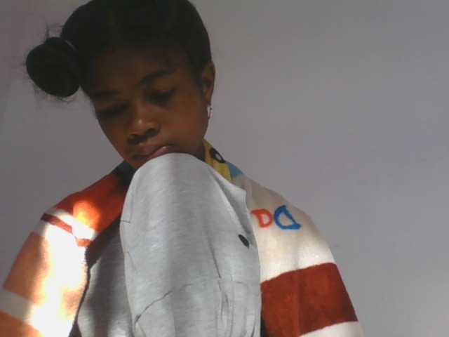Phaniah1a live cam on BongaCams