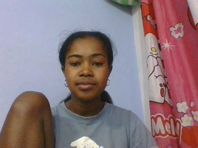 Phaniah1a live cam on BongaCams