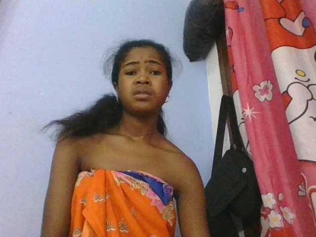 Phaniah1a live cam on BongaCams