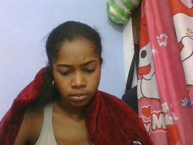 Phaniah1a live cam on BongaCams