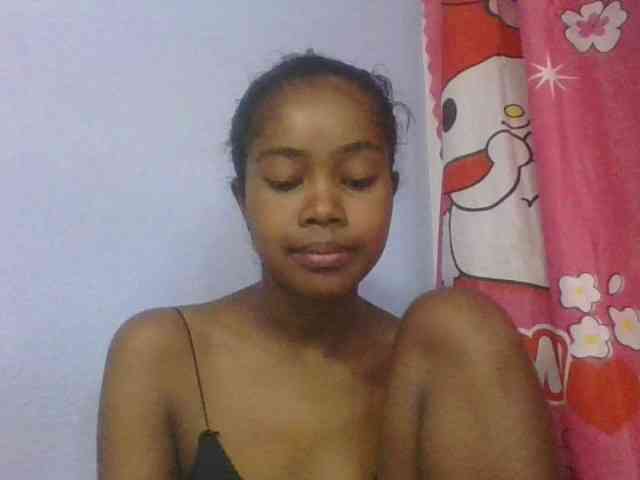 Phaniah1a Live Webcam on BongaCams