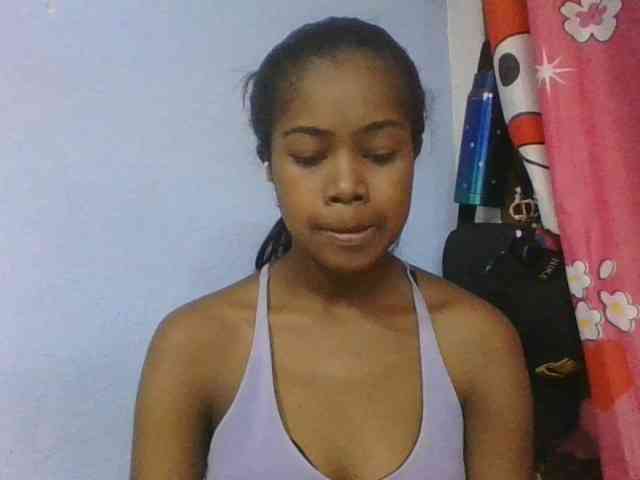 Phaniah1a Live Webcam on BongaCams