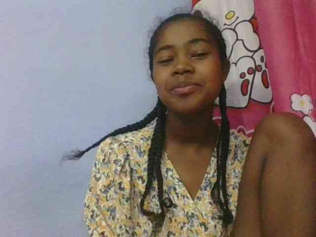 Phaniah1a Live Webcam on BongaCams