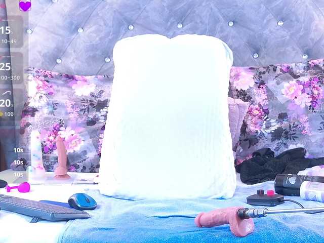 Candy-Mari live cam on BongaCams