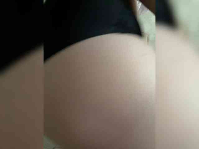 JuicyBunny webcam