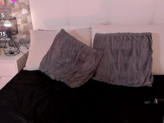 Violetta-Hills Porn Show