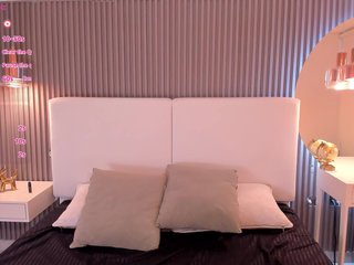 Violetta-Hills Porn Show