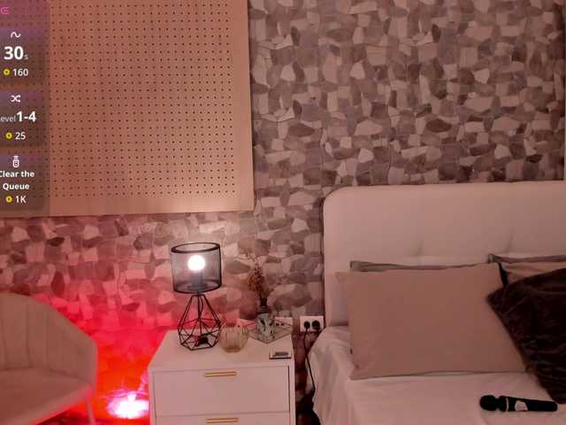 Violetta-Hills live cam on BongaCams