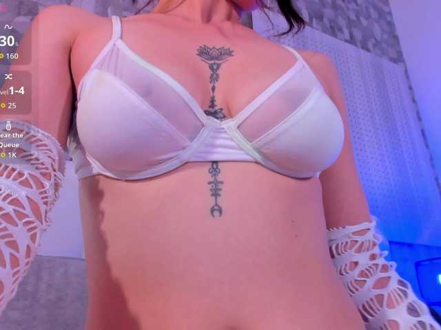 Violetta-Hills live cam on BongaCams