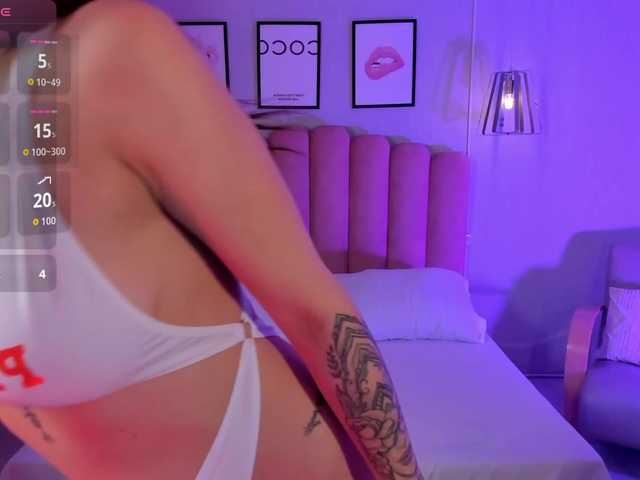 Violetta-Hills live cam on BongaCams