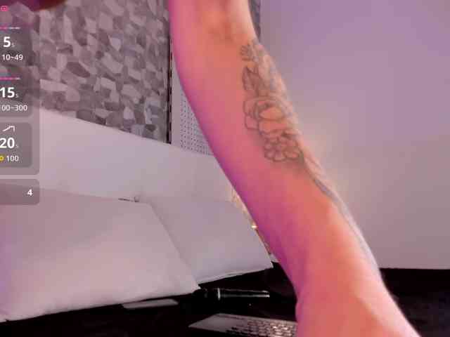 Violetta-Hills Violetta-Hills