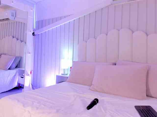 Violetta-Hills webcam