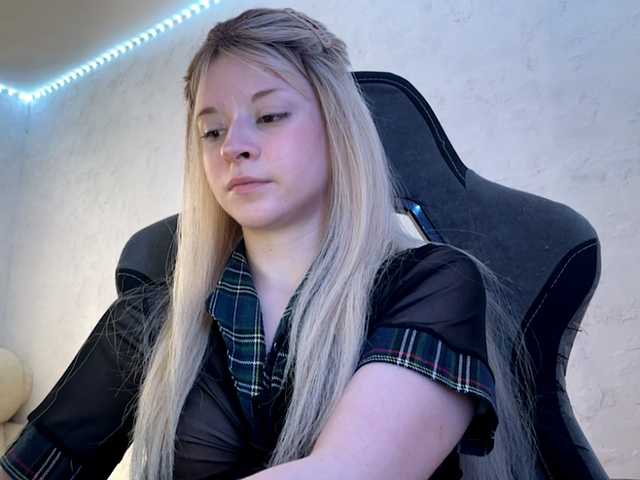 SMOLL0 live cam on BongaCams