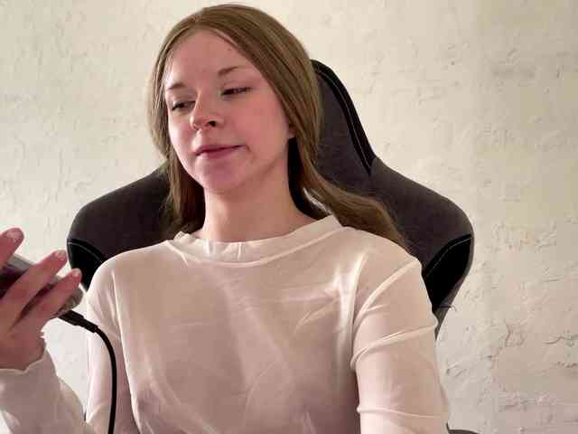 SMOLL0 webcam