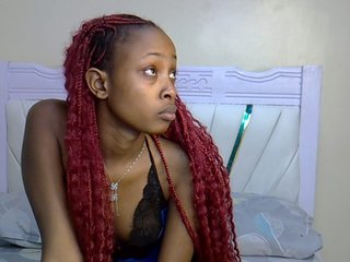 PetiteNoir's Live Webcam