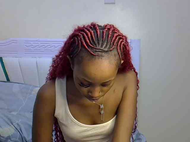 PetiteNoir webcam