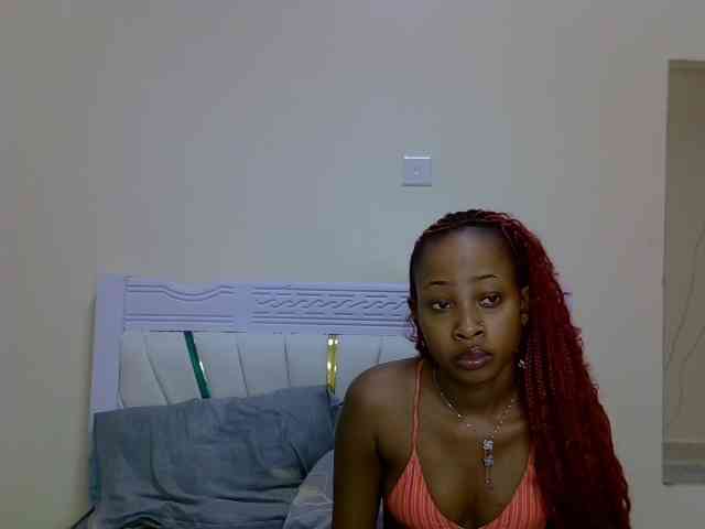 PetiteNoir webcam