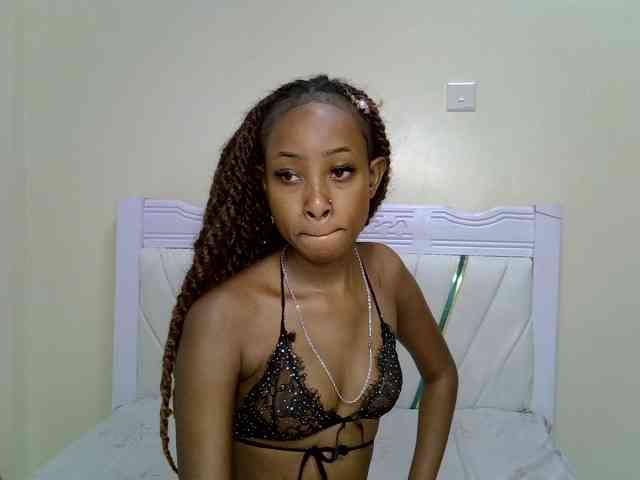 PetiteNoir PetiteNoir