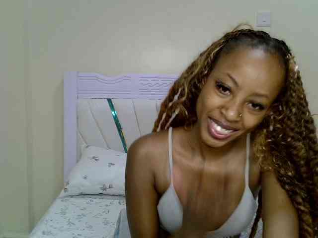 PetiteNoir webcam