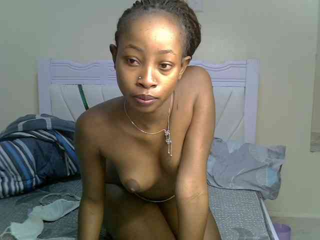 PetiteNoir webcam