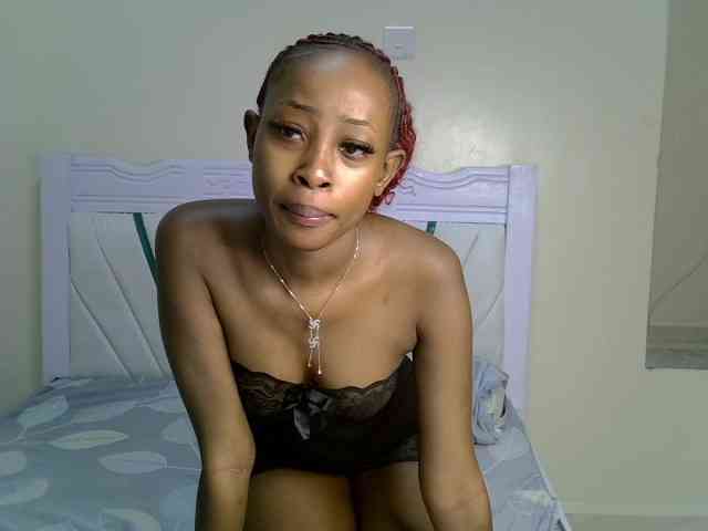 PetiteNoir webcam