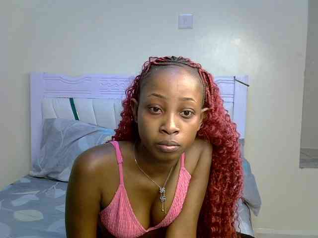 PetiteNoir webcam