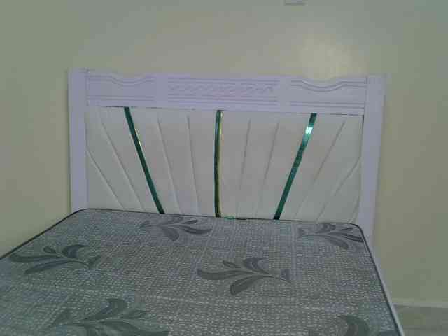 PetiteNoir webcam