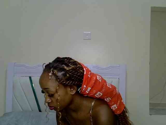 PetiteNoir webcam