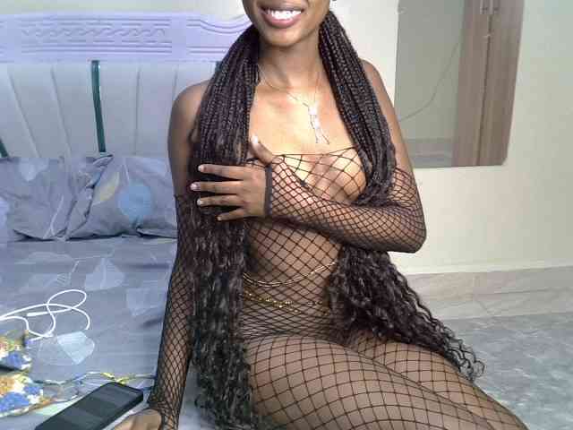 PetiteNoir webcam