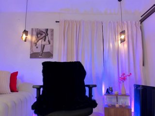 IsabellaLux- Porn Show