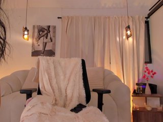 IsabellaLux- Porn Show